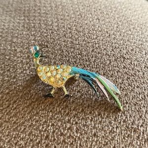 Vintage peacock Rhinestone brooch